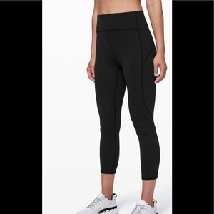 Black Lululemon Movement Crop 23’ leggings